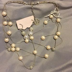NWOT Trafari 4strand faux pearl necklace